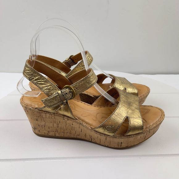 Born Du Jour Metallic Gold Cork Wedge Sandals D58310 9M Retail $100.00 - Picture 1 of 8